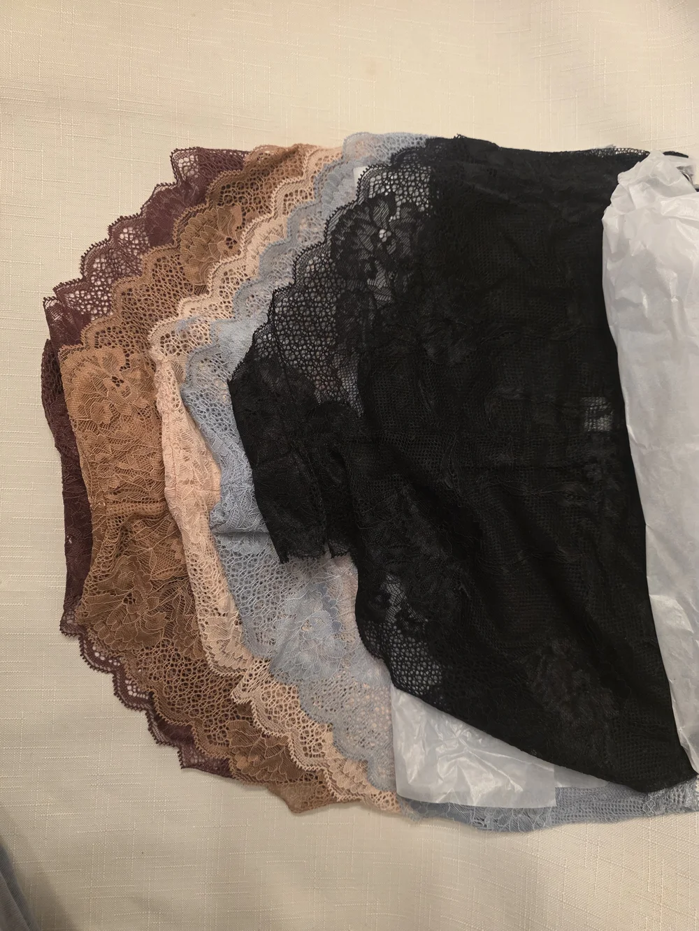 NWT - Tahari Lace Panties 5-Pack — Plum, Mauve, Rose Pink, Dusty Blue and Black